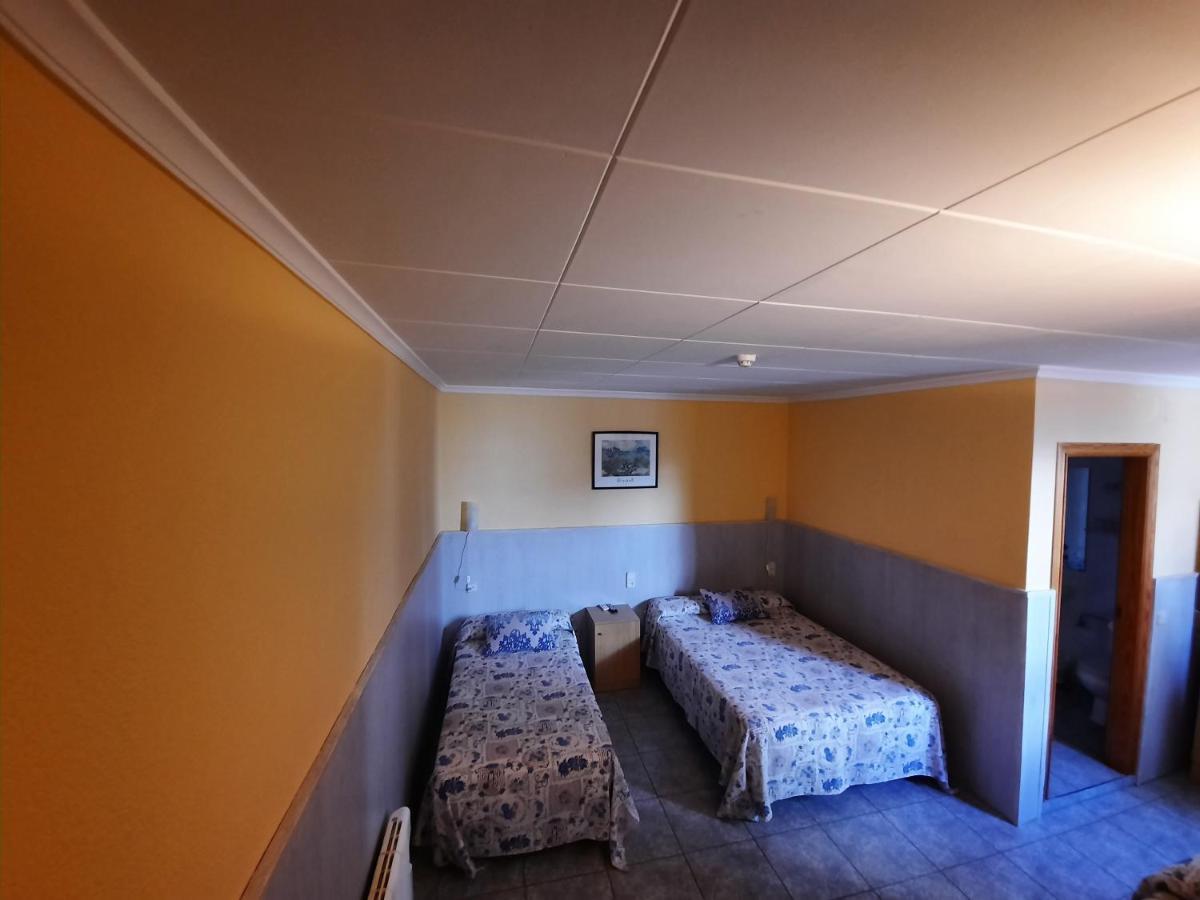 Hostal Alba Albacete Bagian luar foto